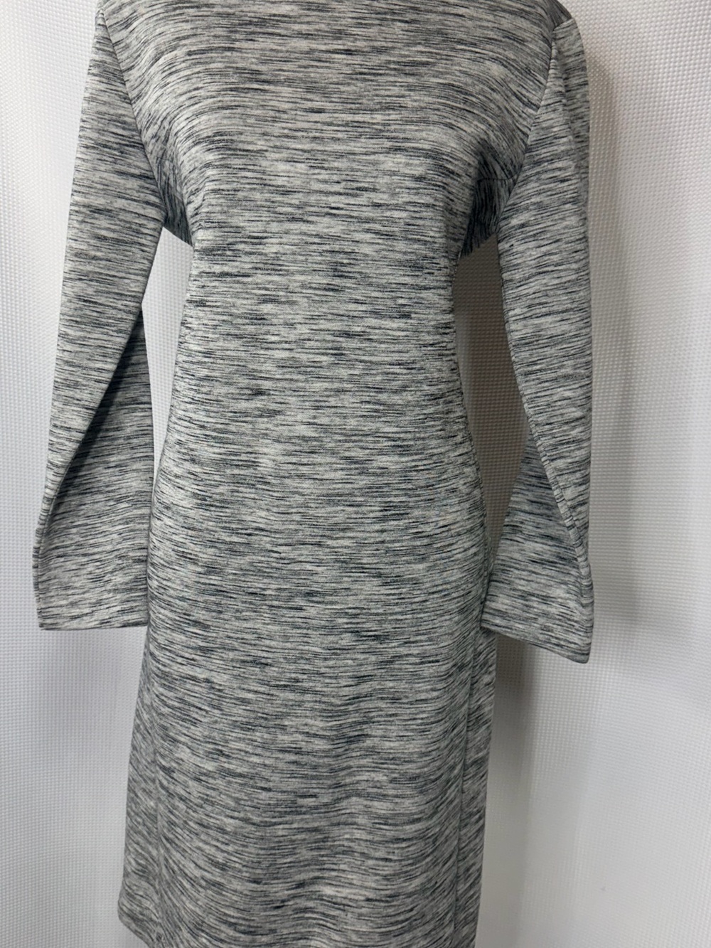 GAP Heather Gray Long-Sleeve Knit Dress